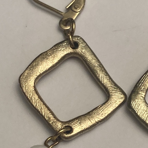 Gold Tone and Bead Drop Earrings - Picture 3 of 13